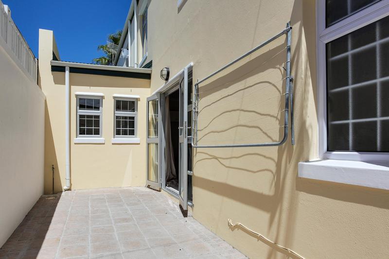 To Let 3 Bedroom Property for Rent in Claremont Western Cape